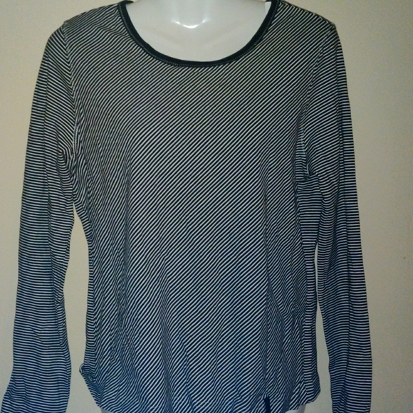 ❤️🩹I,e❤️🩹relaxed top - Picture 1 of 2